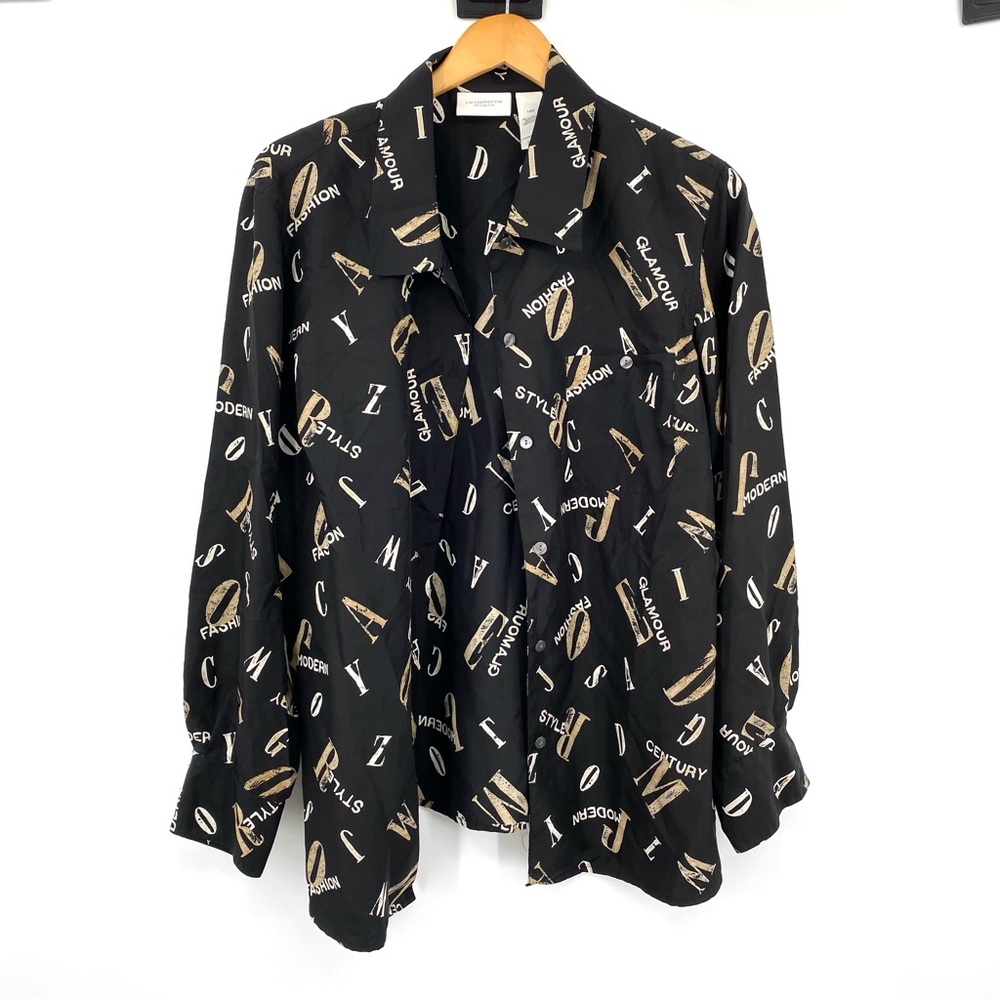 Vintage 100% Silk Button-Up Shirt‎ Sz 14 W Fashion Typography Style Glamour AOP - Picture 8 of 15